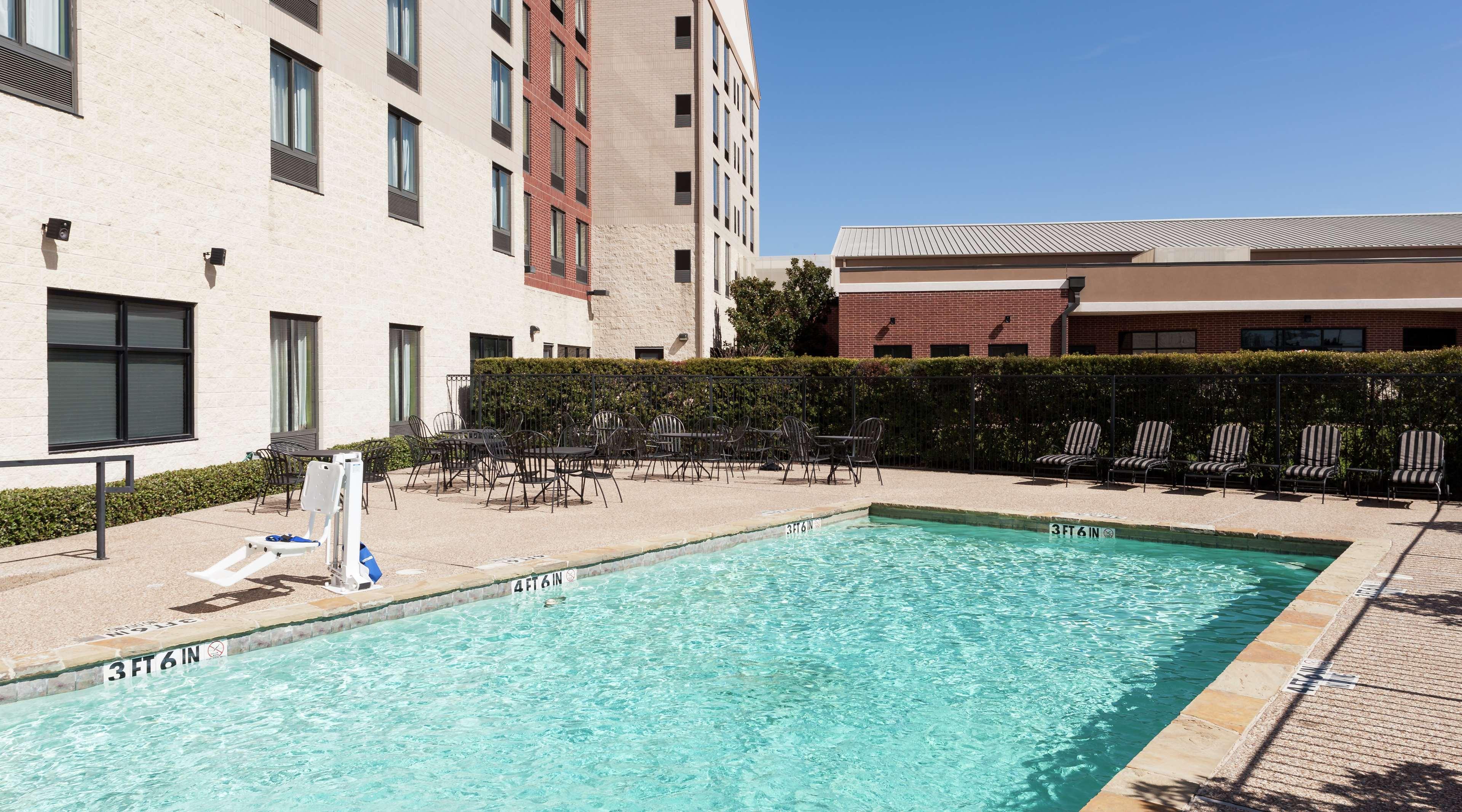Hilton Garden Inn Dallas/Duncanville Ngoại thất bức ảnh