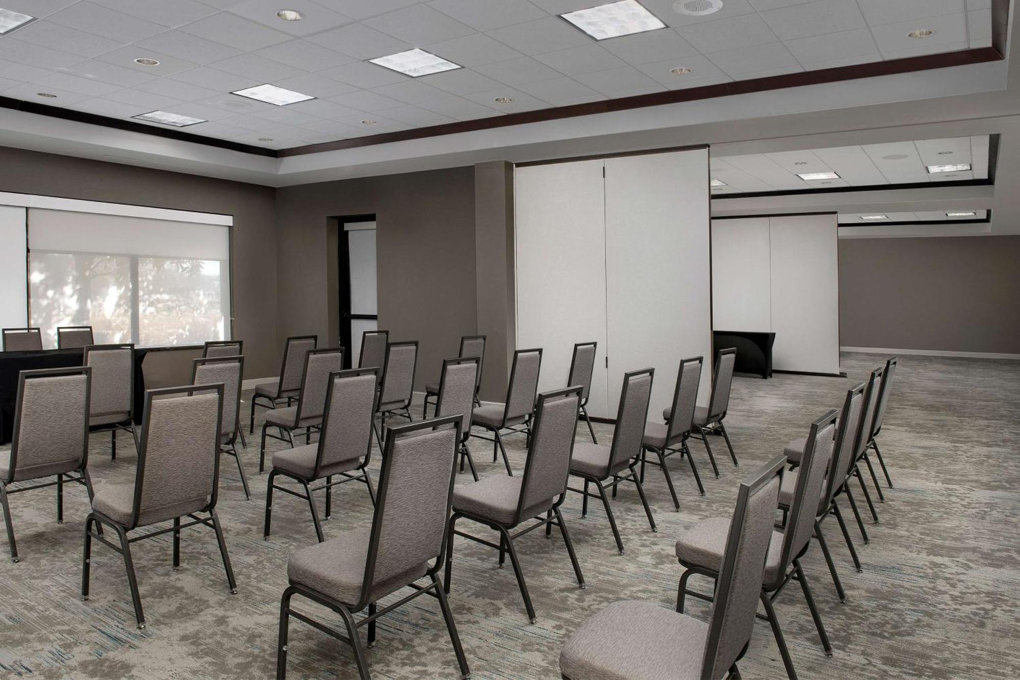 Hilton Garden Inn Dallas/Duncanville Ngoại thất bức ảnh