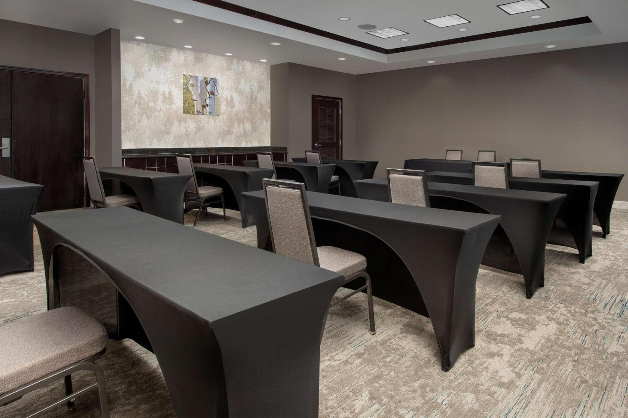 Hilton Garden Inn Dallas/Duncanville Ngoại thất bức ảnh