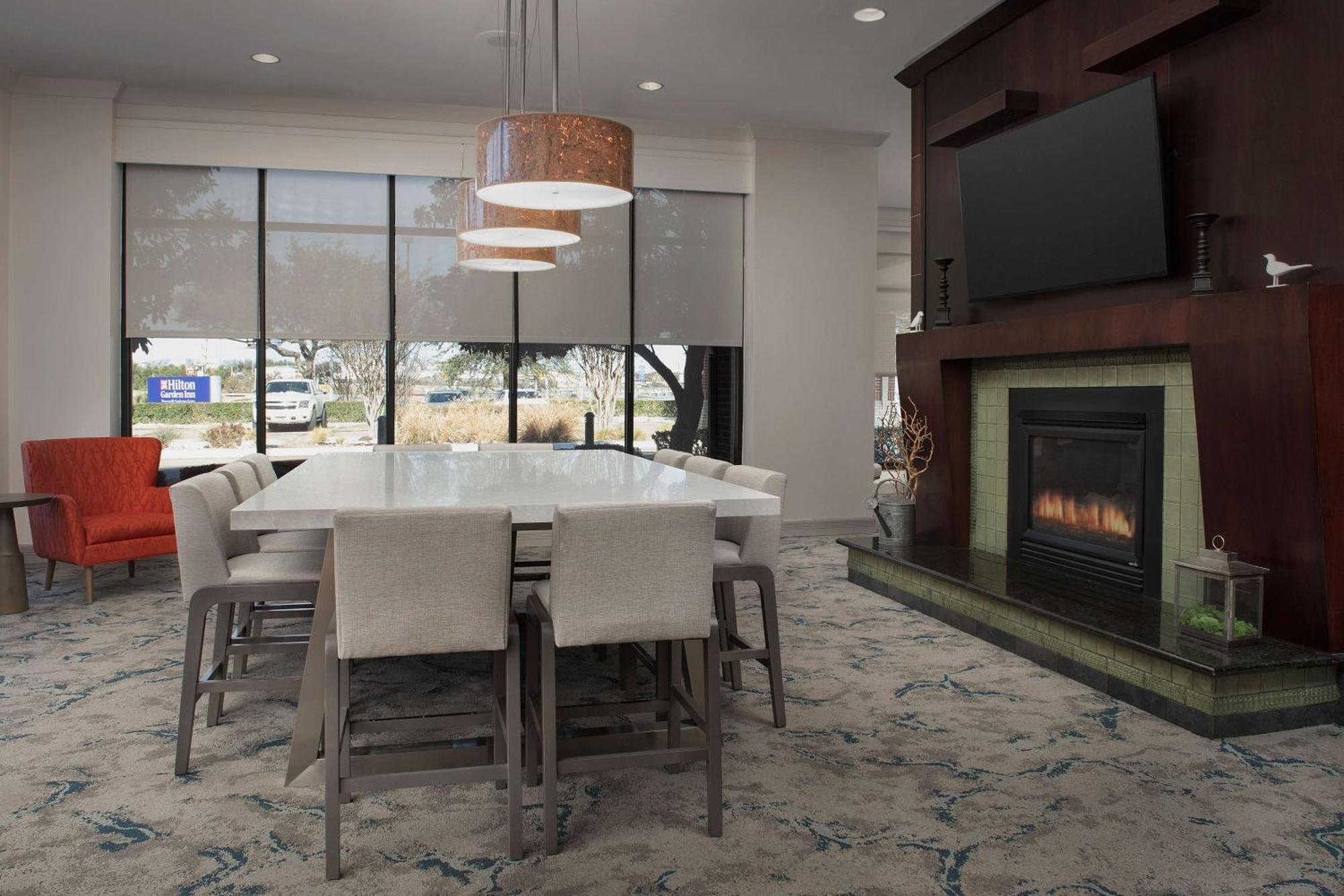 Hilton Garden Inn Dallas/Duncanville Ngoại thất bức ảnh