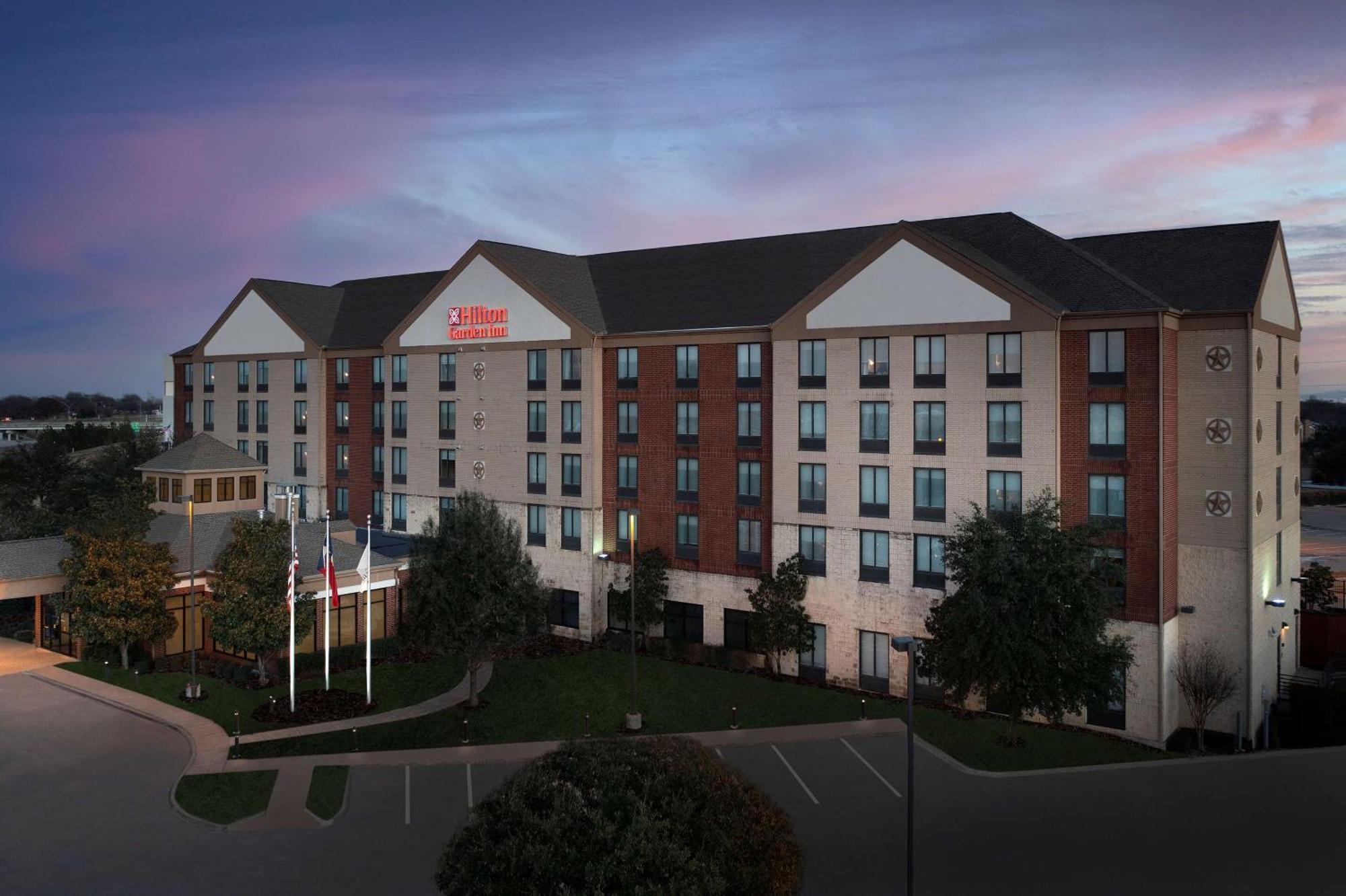 Hilton Garden Inn Dallas/Duncanville Ngoại thất bức ảnh