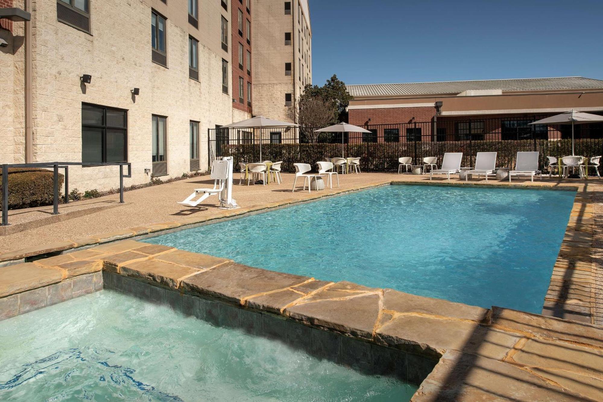 Hilton Garden Inn Dallas/Duncanville Ngoại thất bức ảnh